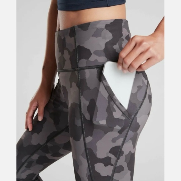 ATHLETA Lightning Camo 7/8 Tight in SuperSonic - Picture 5 of 8